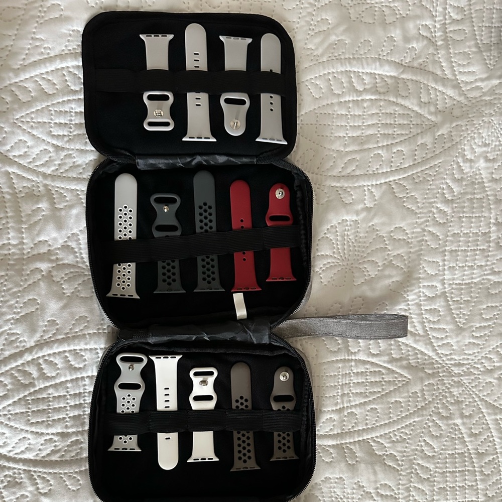 Apple Watch Band Bundle (NWOT) 38mm Series 5 (+ bag)